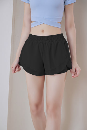 Fake two pairs of sports shorts