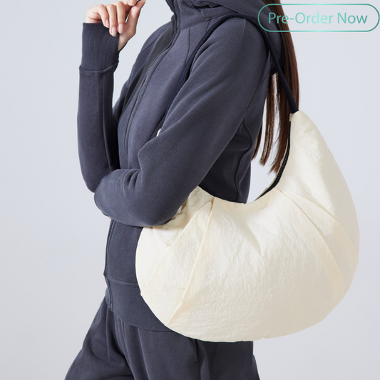 Large capacity fashionable sports bag