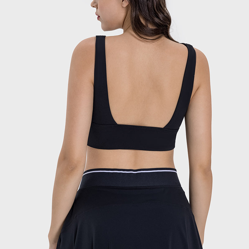 Lightweight backless sports bra