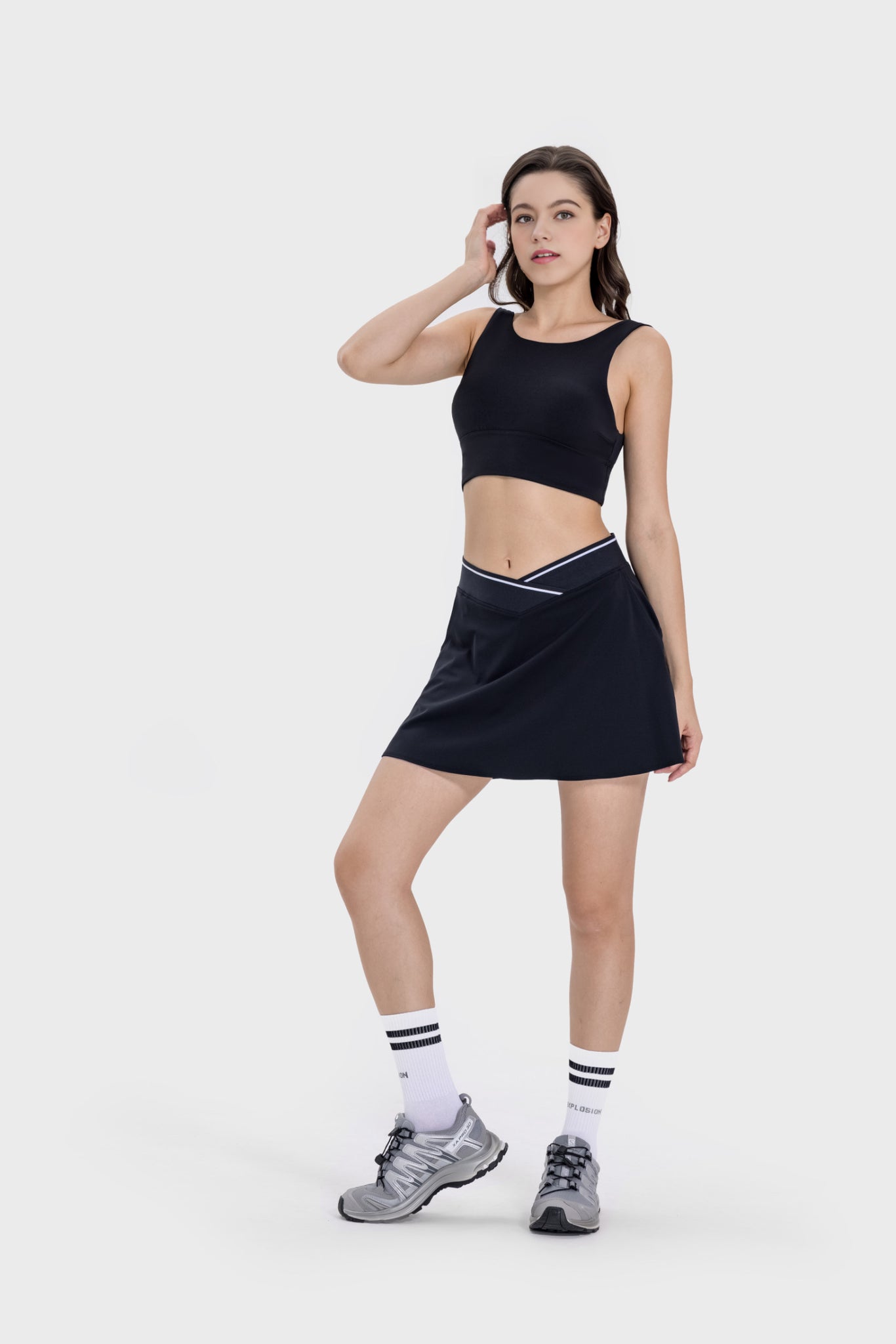 Lightweight backless sports bra