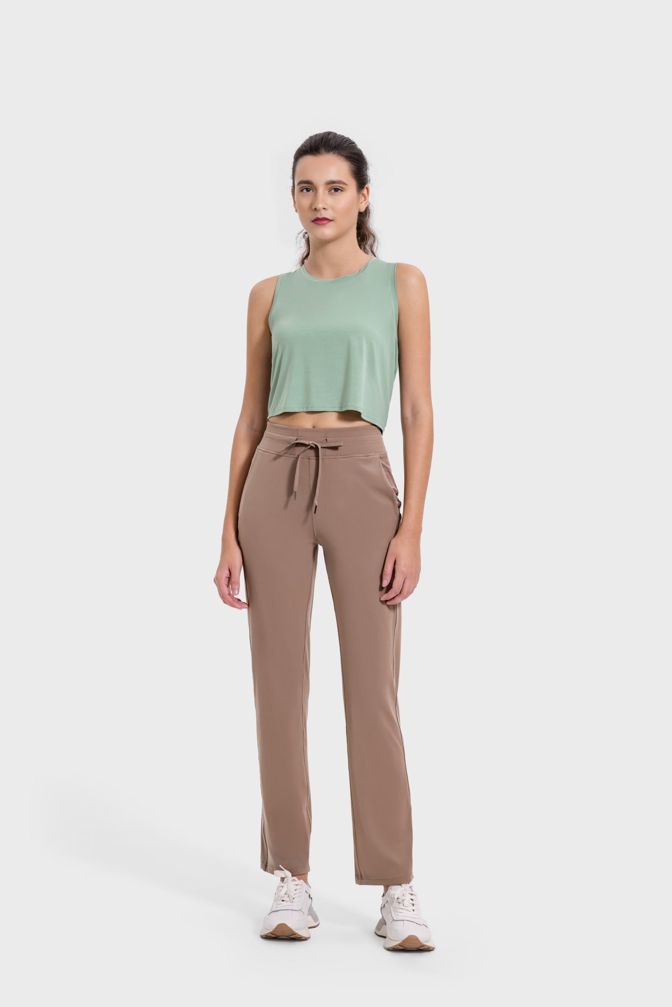 Back pleated sports vest
